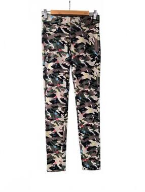 Thrill Jeans Women's Camouflage Print Skinny Pants with Colorful Paint Splatter